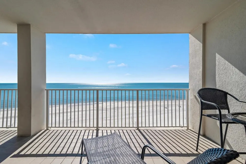 Windward Pointe 804- Sleeps 10 Beachfront Resort Amenities