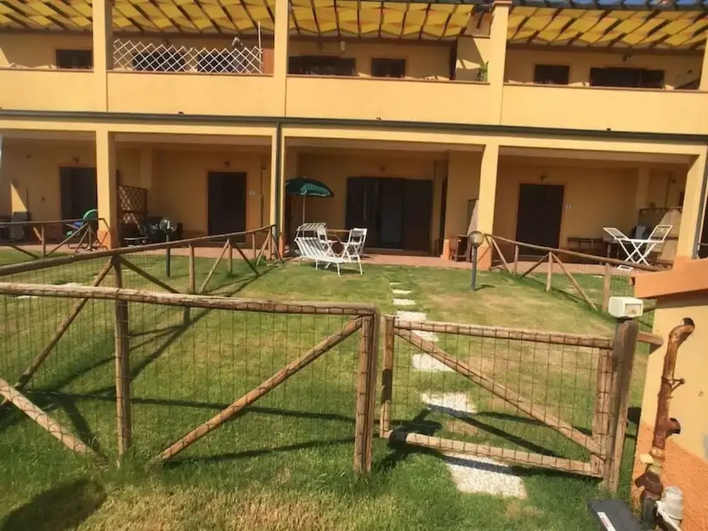 Two-room Apartment Sleeps 4 IN THE Countryside-rif Deste