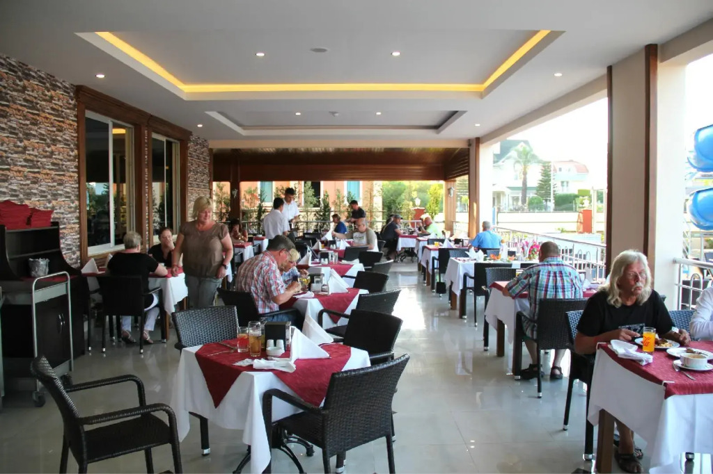 Side West Park Hotel