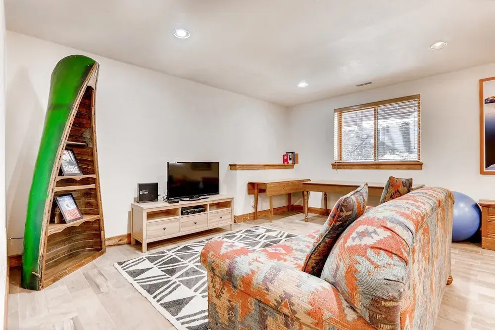 Water Dance Townhouse Unit B 4 Bedrooms 3.5 Bathrooms Townhouse