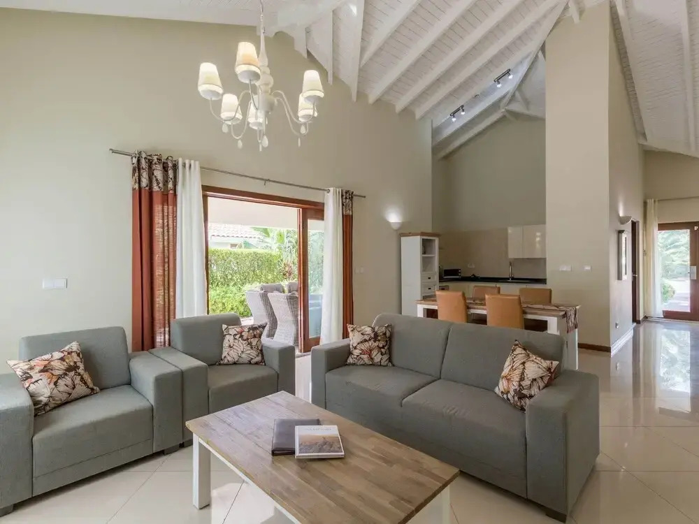 Modern Holiday Home Near Mambo Beach in Willemstad
