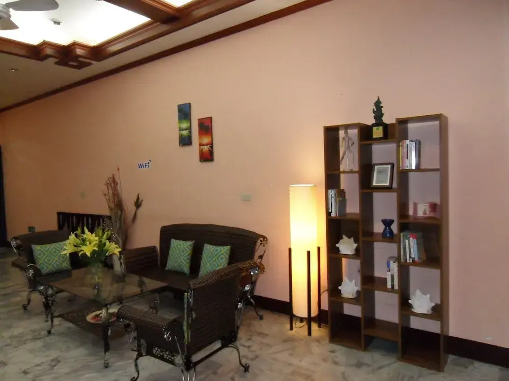 Castle B & B