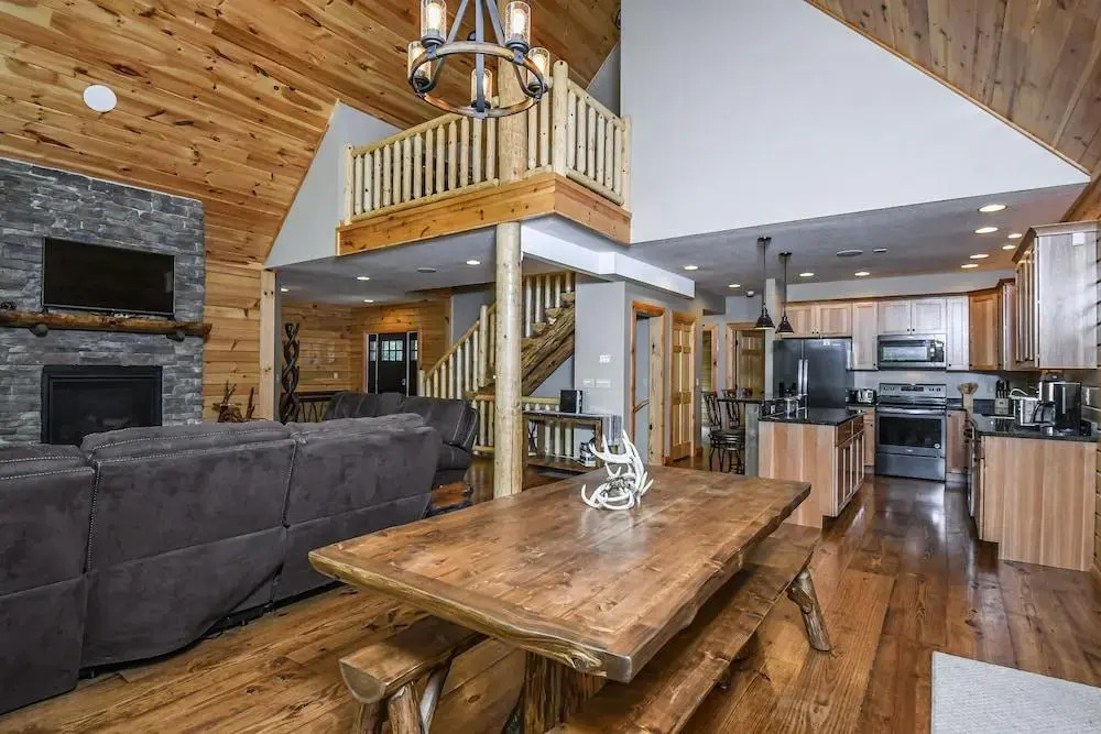 Maple Manor by Taylor Made Deep Creek