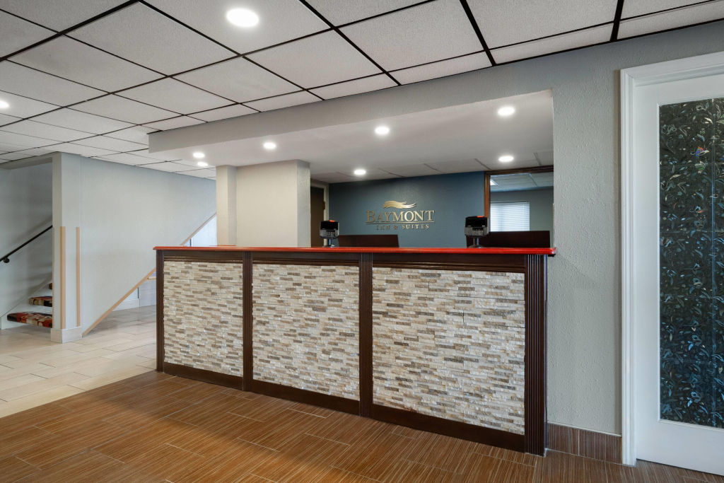 Baymont by Wyndham Waukesha