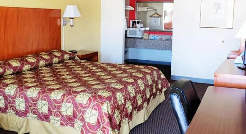 Winnie Inn Suites & RV Park