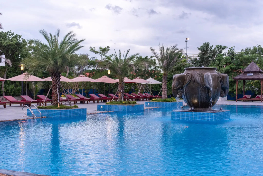 Pacific Hotel & Spa