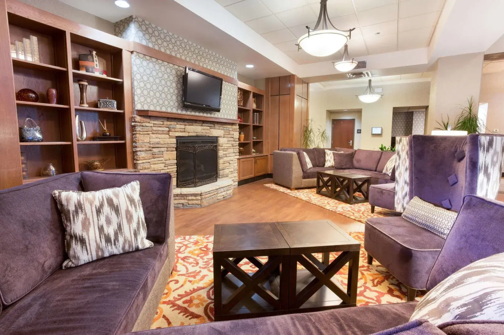 Drury Plaza Hotel Flagstaff