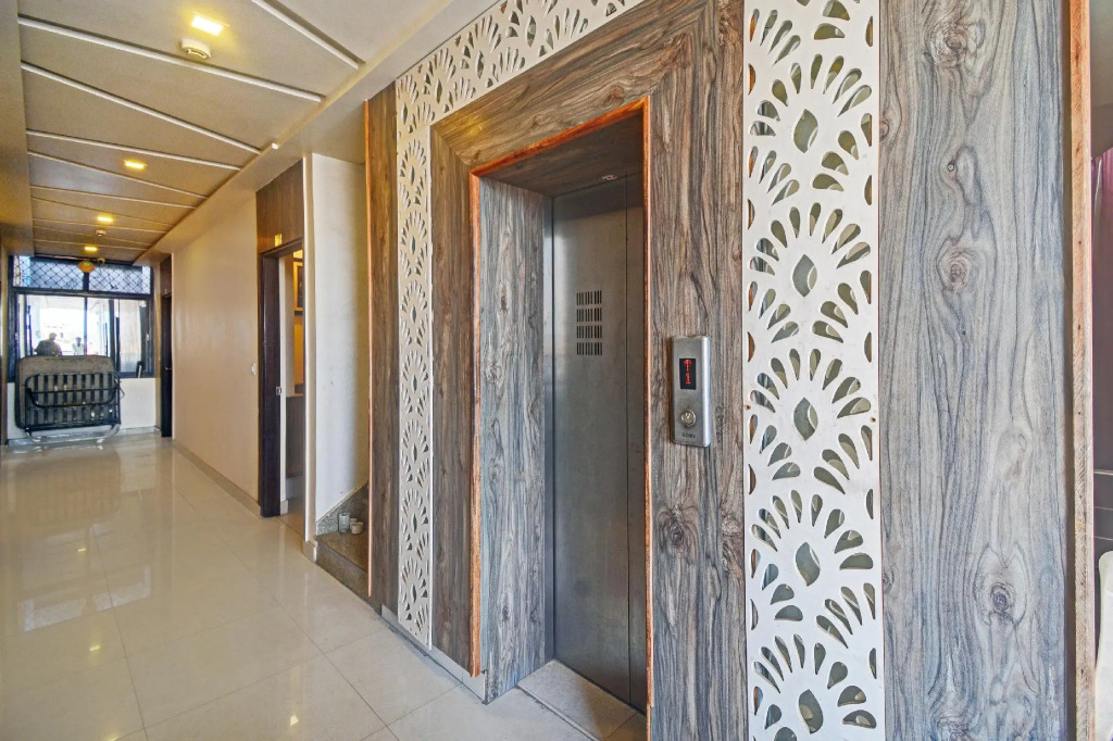 Capital O 81232 Hotel Shiv Vilas