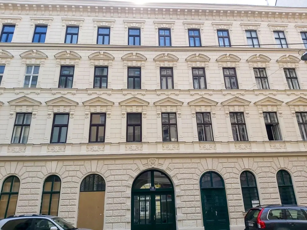 Wieden Wien in Wien With 2 Bedrooms and 1 5 Bathrooms