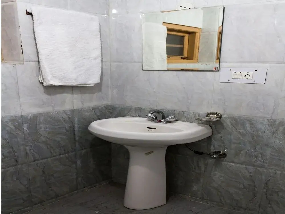 Oyo Home 13801 Cozy 3 Rk Hill View