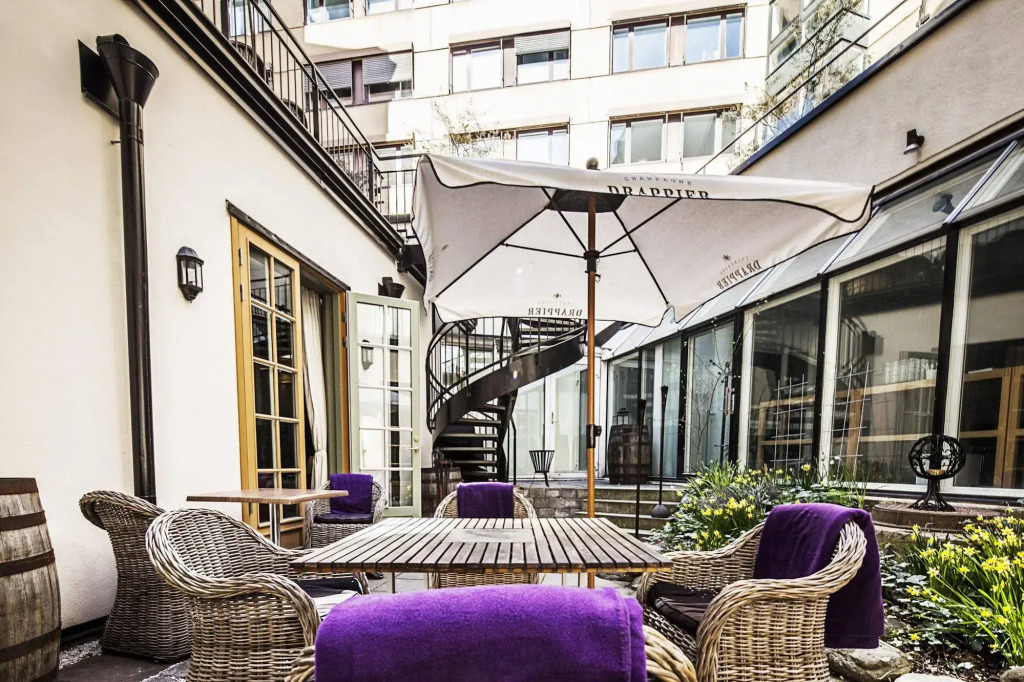 The Sparrow Hotel