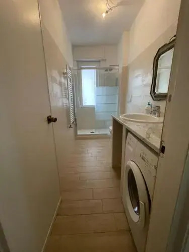 Flat 2 Bedrooms 1 Bathroom - Recco