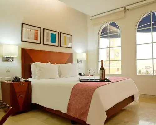 NH Royal Urban Cartagena - 4 Nights, Cartagena, Colombia