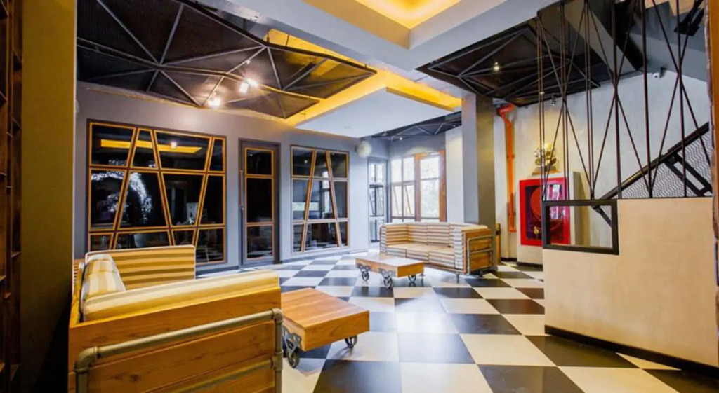 Loft Mania Boutique Hotel