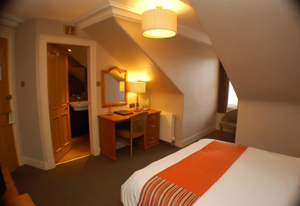 The Dutch Mill Hotel