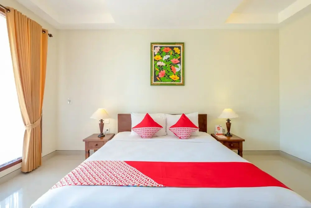 OYO 1508 Mascot Beach Hotel