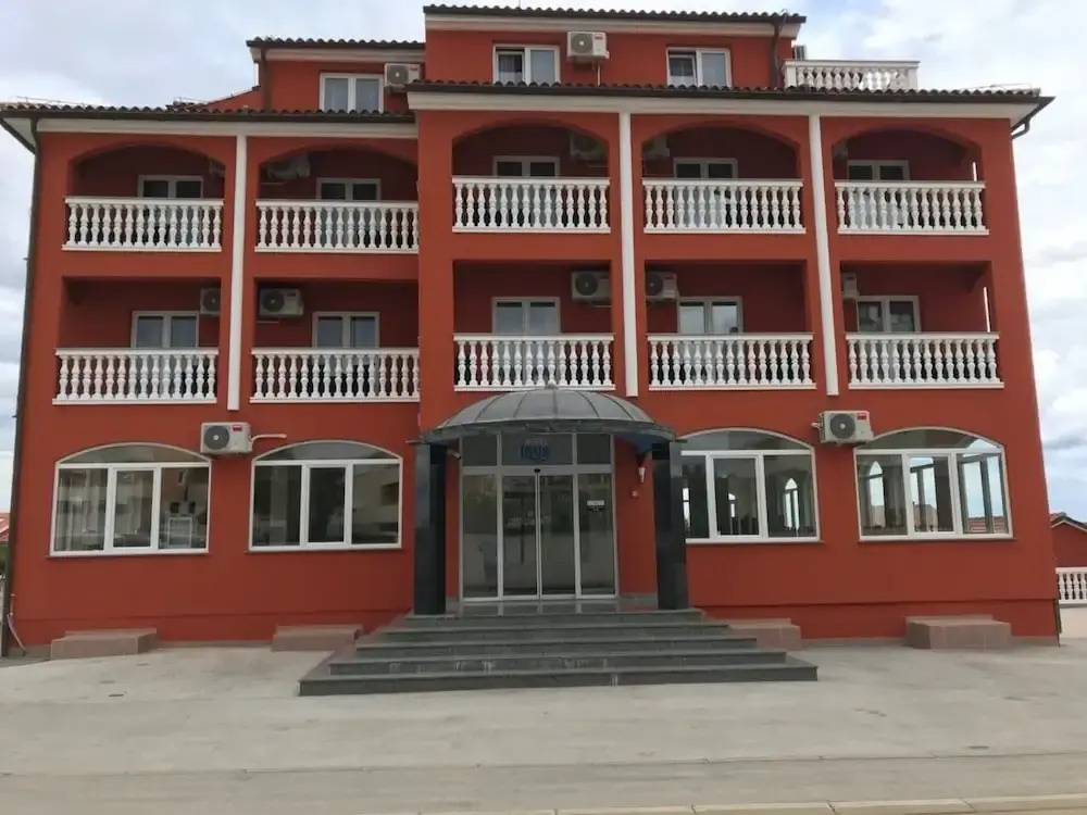Hotel Livadic