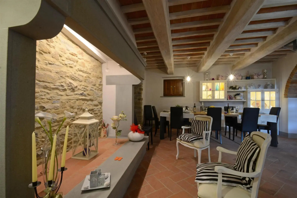 Torre La Ripa 8, Emma Villas