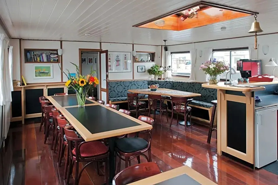 hotelboat Sarah Groningen