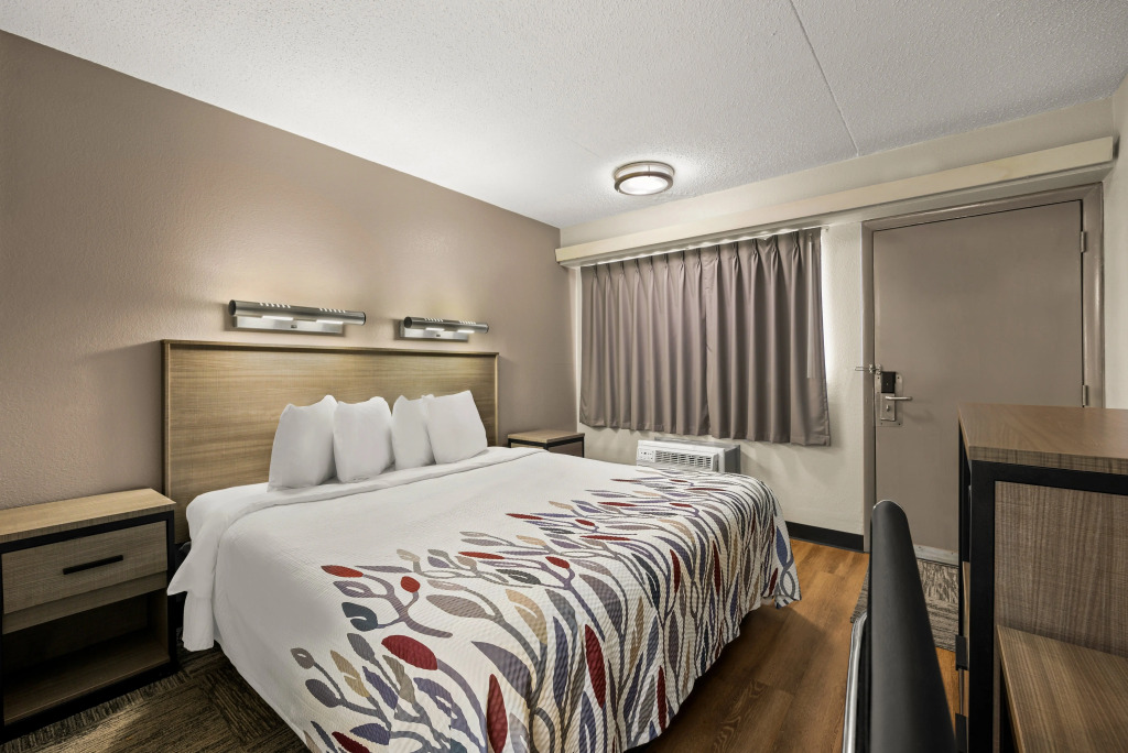Red Roof Inn Detroit - Royal Oak/Madison Heights
