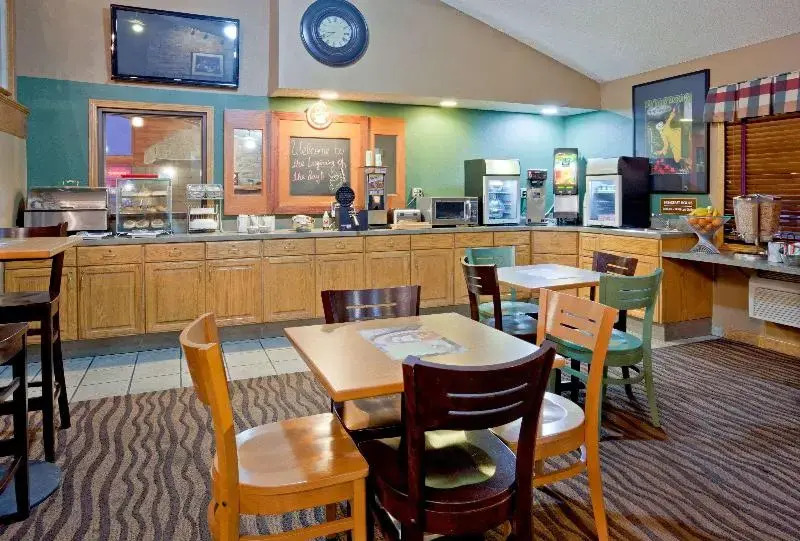 AmericInn by Wyndham Coon Rapids