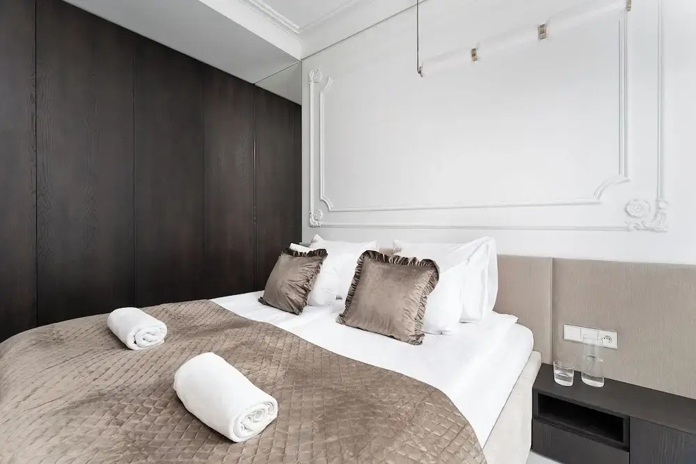 Chronos - Warszawa Wola by Downtown Apartments