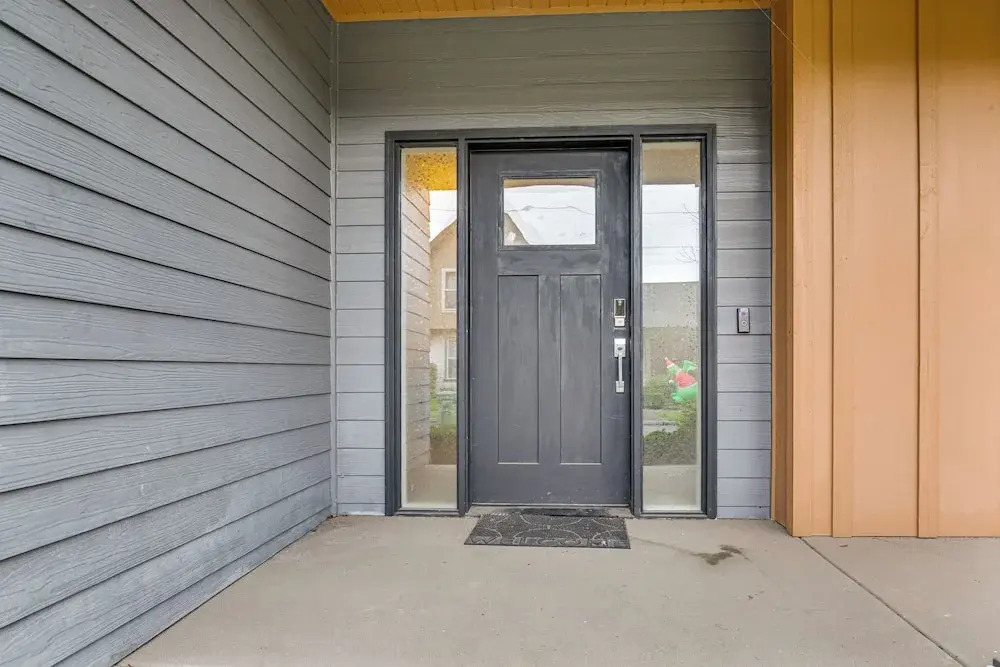 Walk to Autzen Stadium, 3 Mi to UO! Home w/ Patio