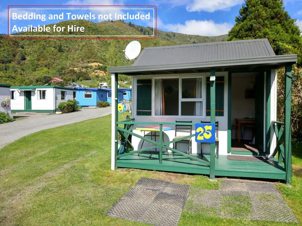 Pictons Waikawa Bay Holiday Park