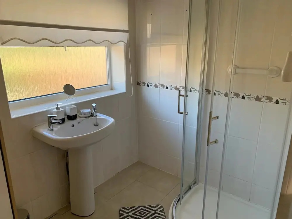 Stunning 3-bed House in Cheadle