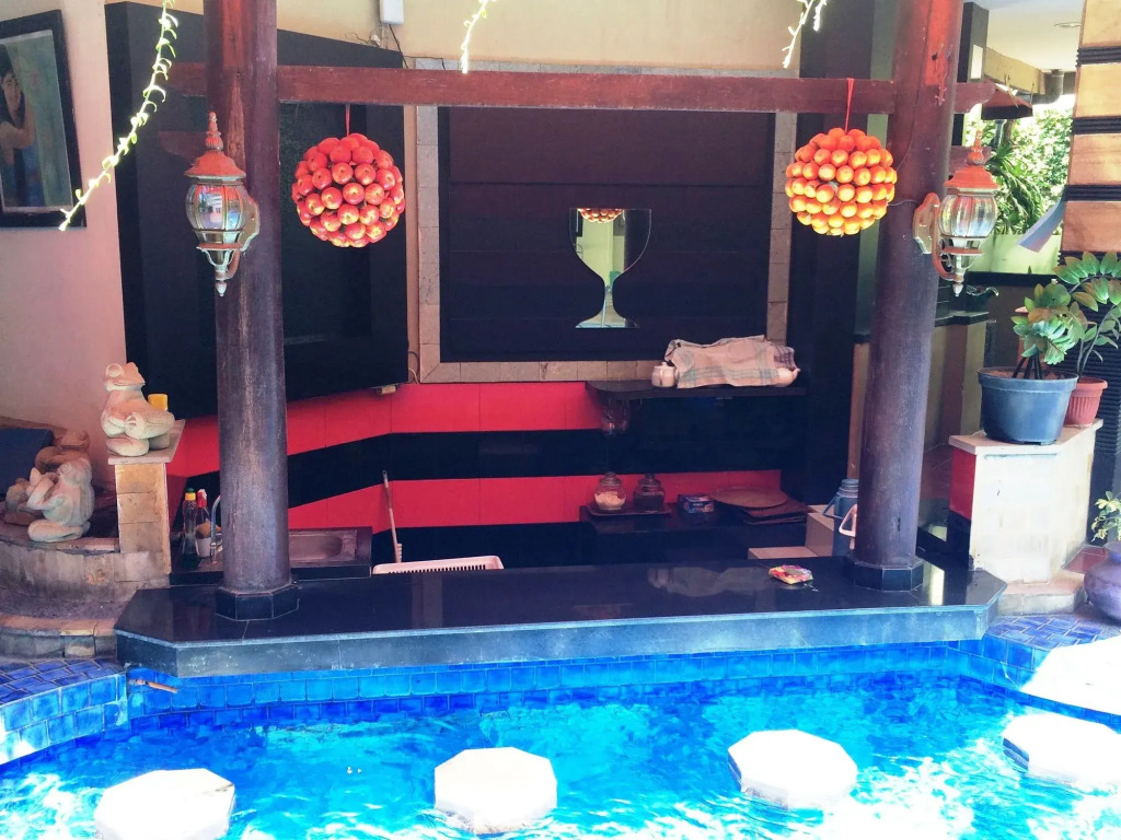 Sri Ratu Hotel