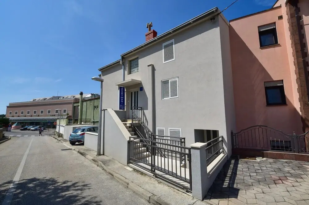 Apartmani Bernarda