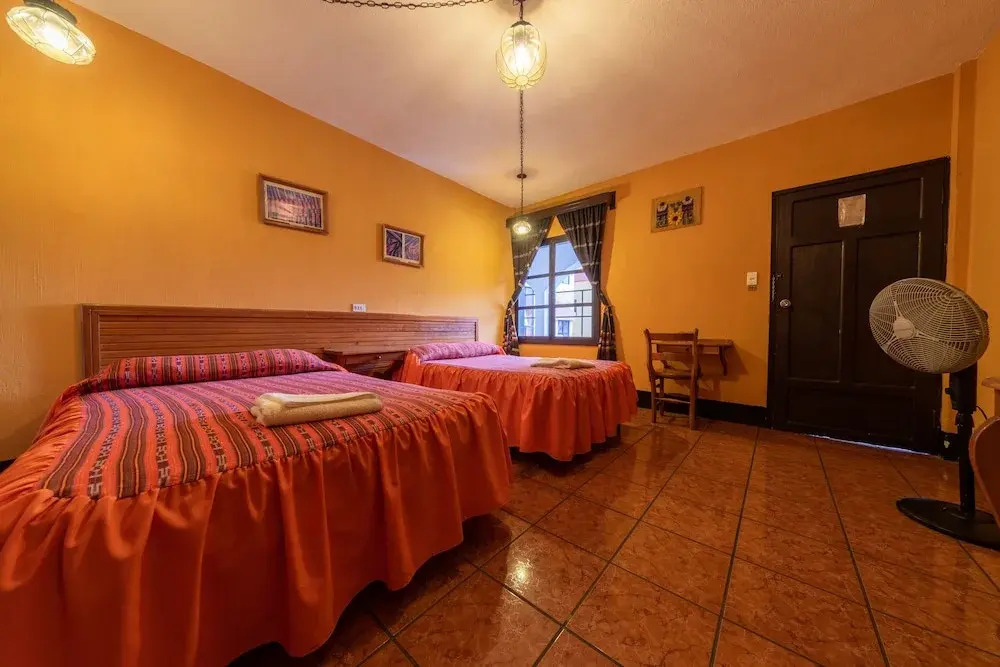 Hotel Zaculeu