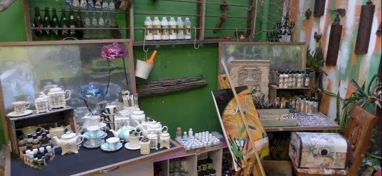 Decoupage Homestay