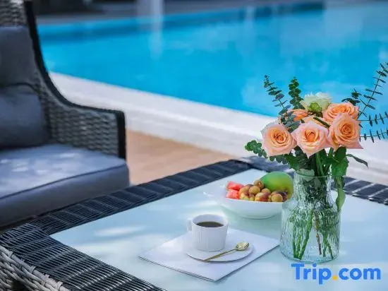 Yunxi Bo'an Swimming Pool Rafting Homestay