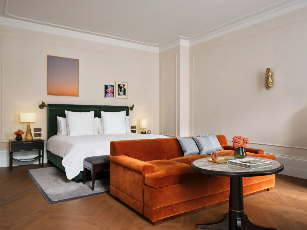 Rosewood Vienna