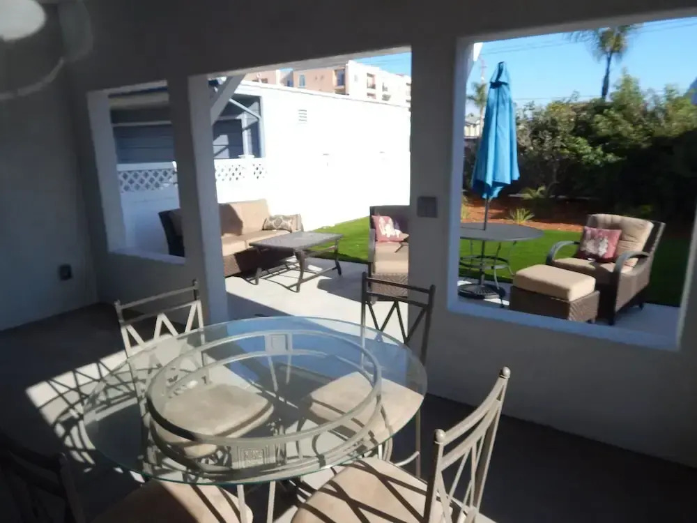 320 Main Street 2 Bedroom Home by Redawning