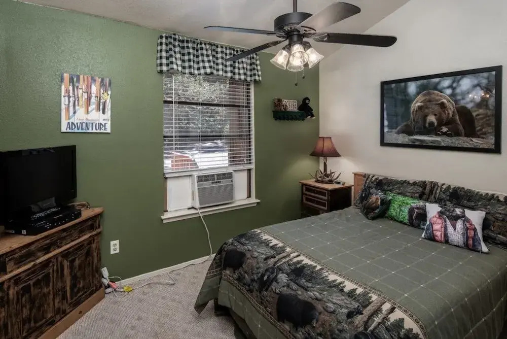 204 Whispering Bluff
