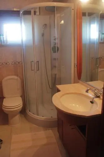 Quartos em vivenda serra da Estrela