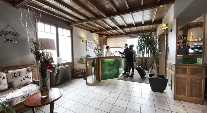 Hotel Restaurant LAuré du Lac