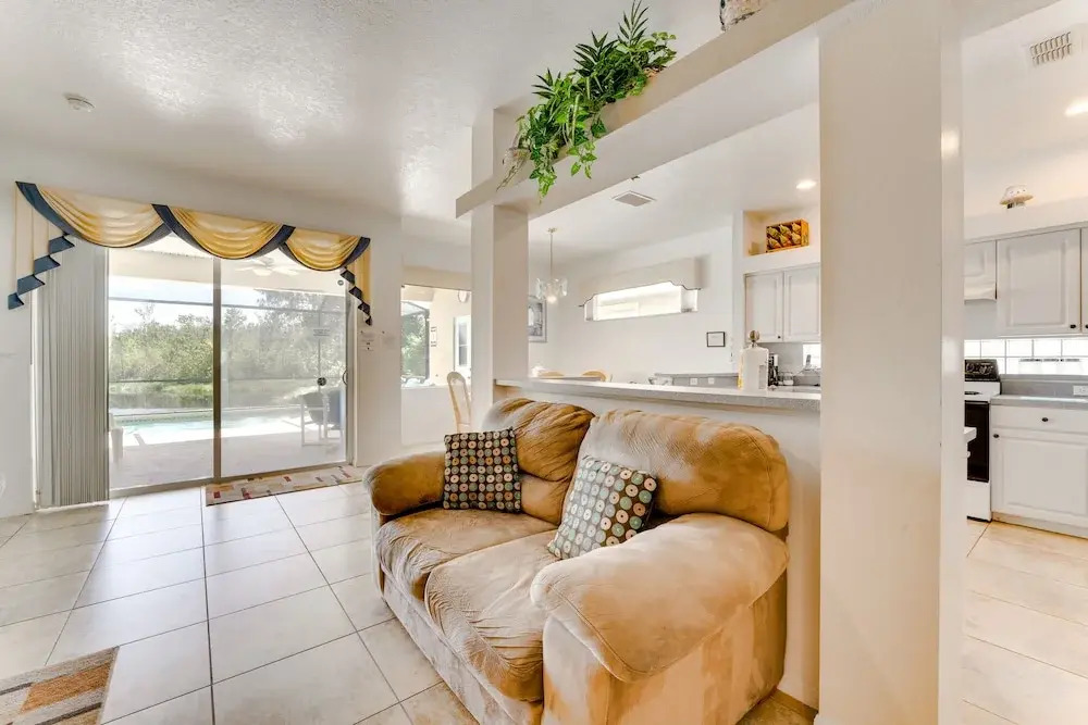 Kissimmee Home w/ Pool + Pond View, 5 Mi to Disney
