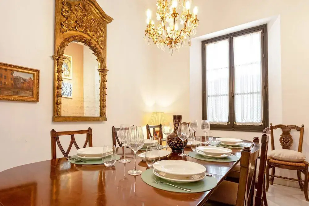 Unique Sevillian House with Pool. Casa Tintes