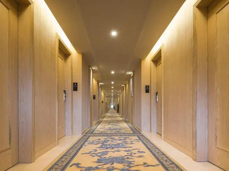 Vienna Hotel (Shenzhen South China City, Hehua Metro Station)