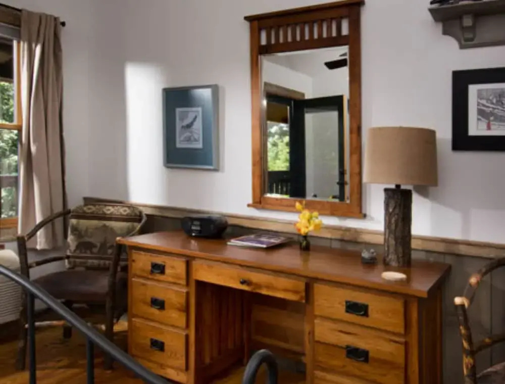 Bent Creek Lodge Bed & Breakfast
