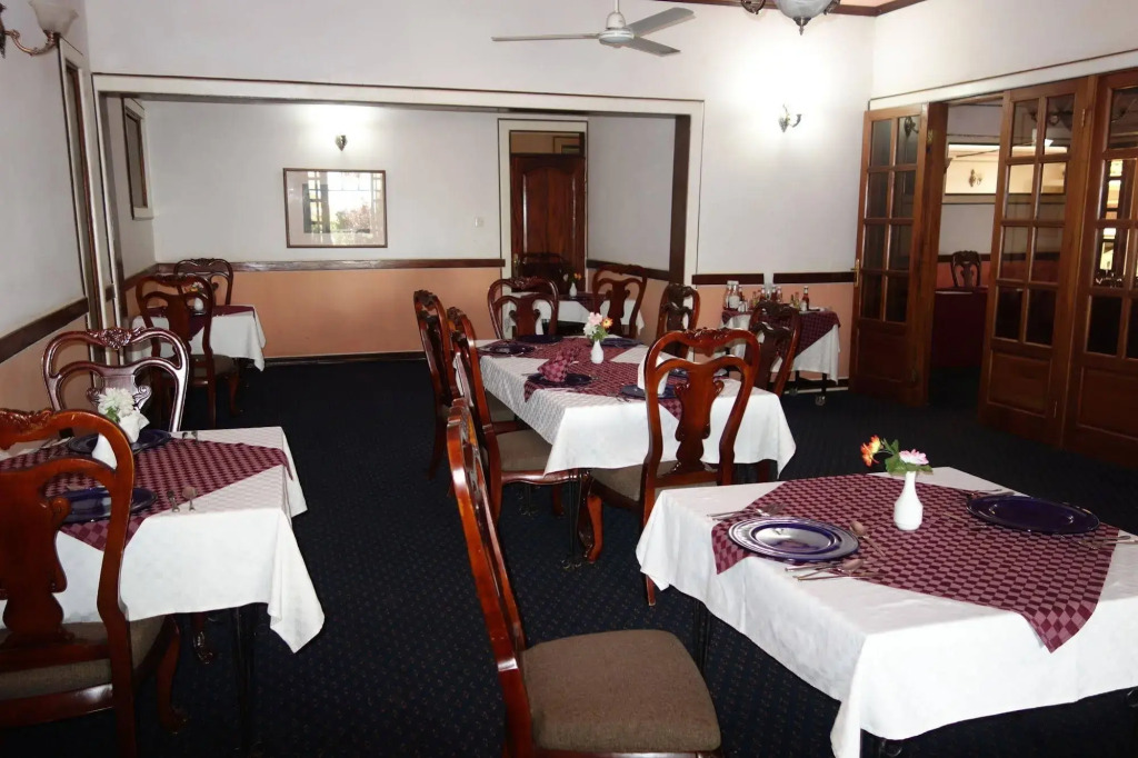 Islet Hotel