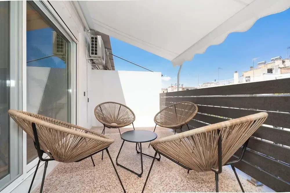 Stylish 1-Bedroom in the center, 4mins walk to Syntagma Square