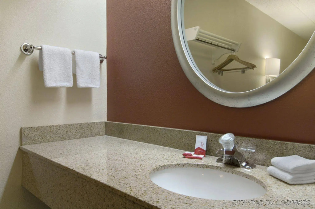 Red Roof Inn Detroit - Roseville St Clair Shores