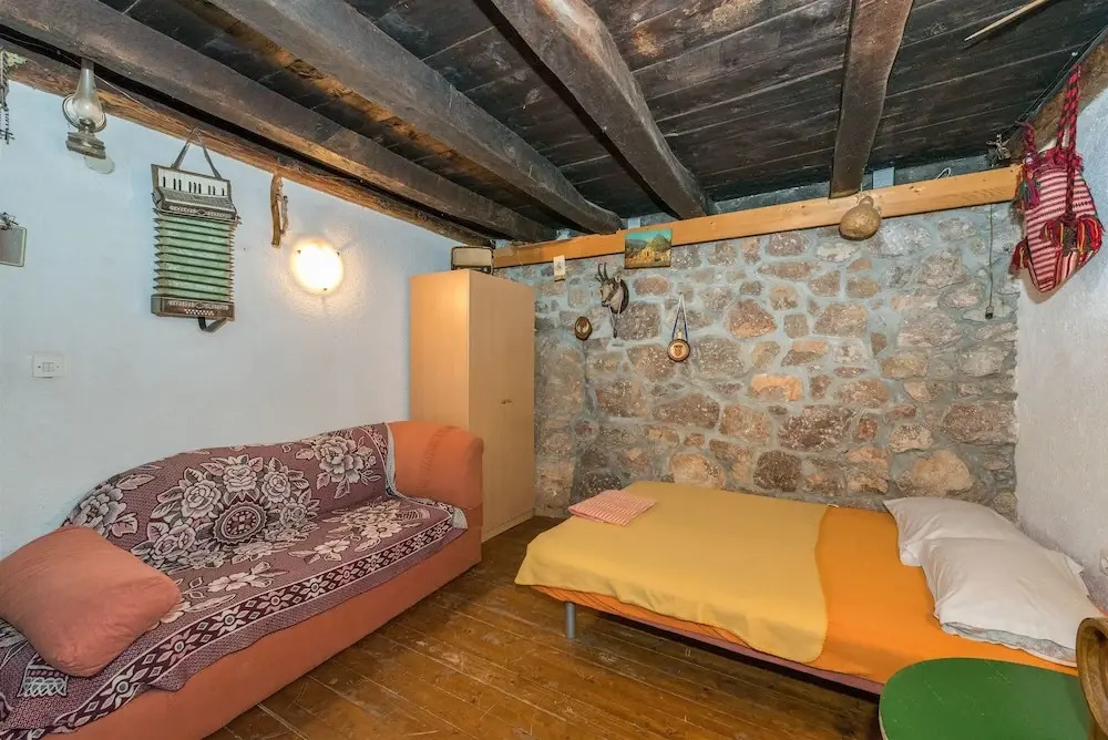 House Ivaneza