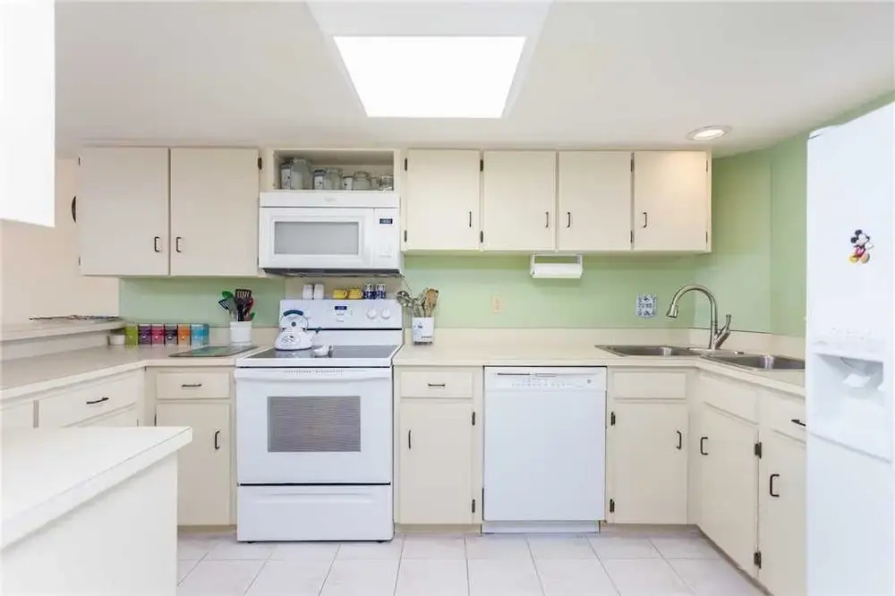 Shores Club 802 - Two Bedroom Condo