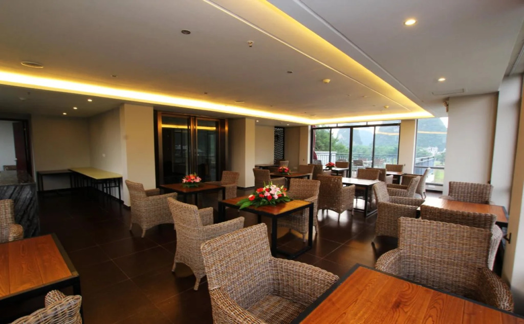 Yangshuo Spring Hill Hotel