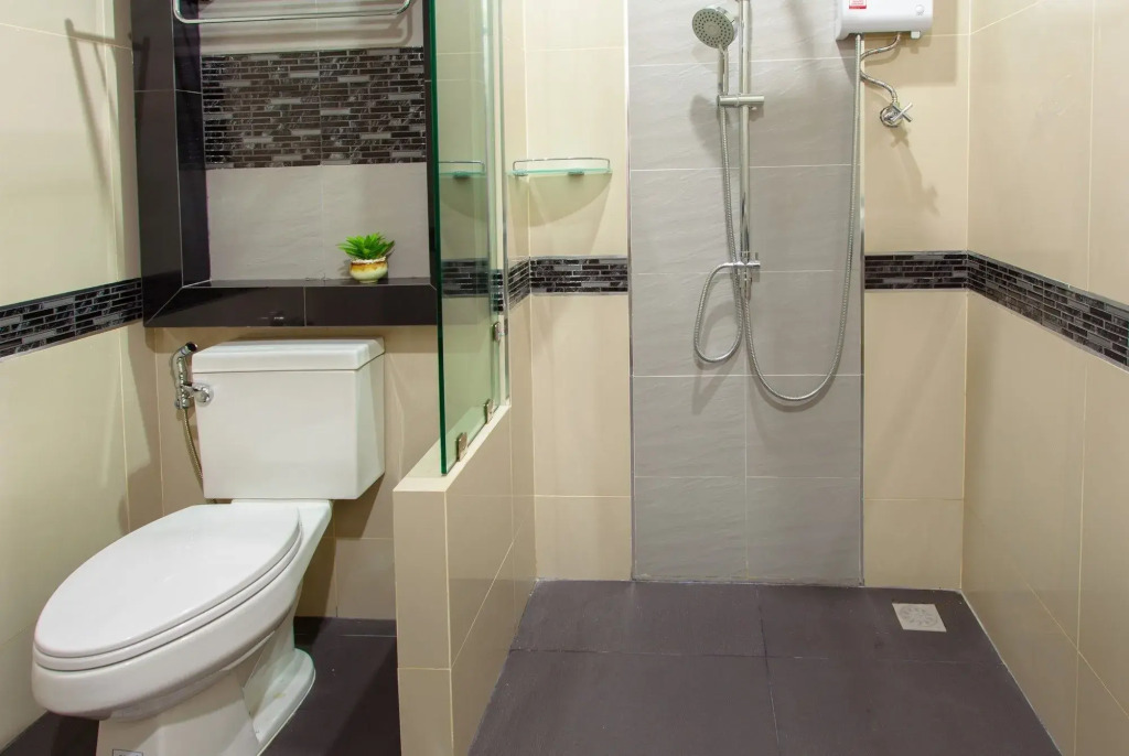 Thanburi Hotel